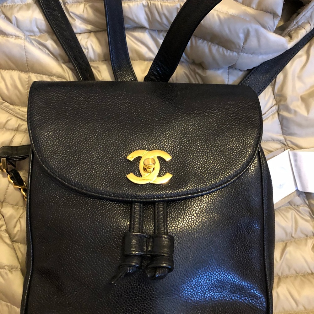 Chanel vintage caviar mini backpack Black